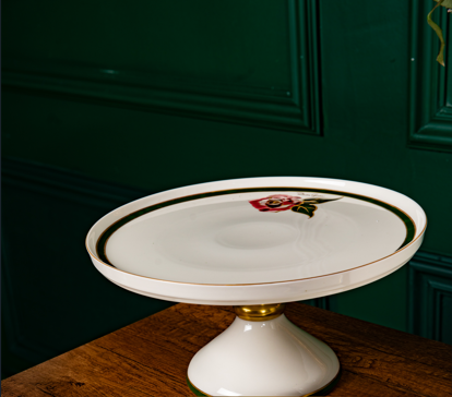 Gucci Rose Kek Standı