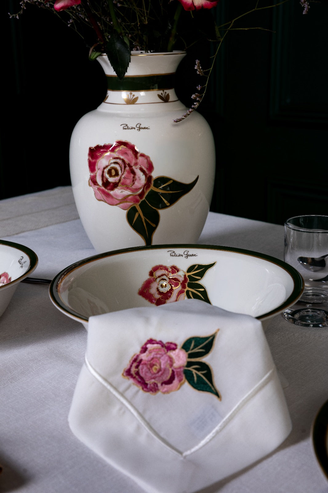 Patrizia Gucci Rose Yemek Takımı