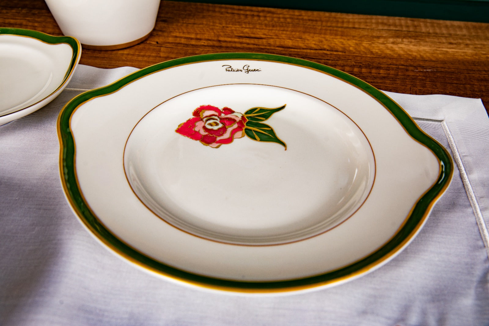 Patrizia Gucci Rose Kek Servisi Takımı